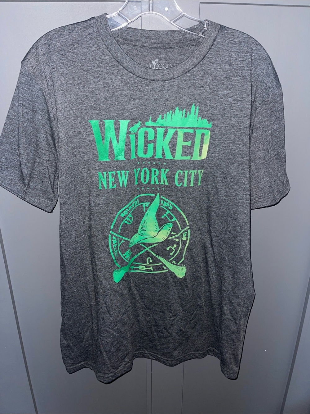 Wicked New York City Gray Graphic Tee with Green Print